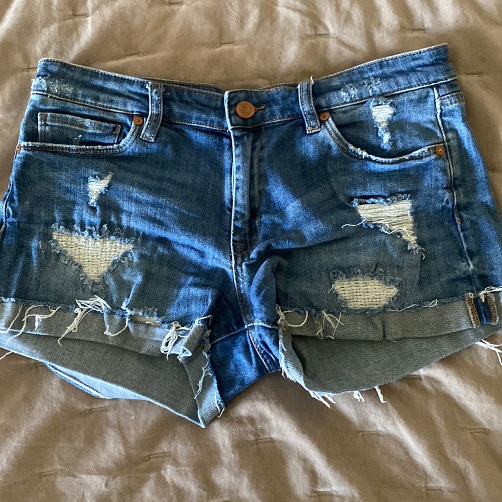 Blanknyc distressed shorts